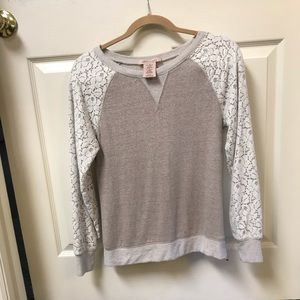 Philosophy M soft shirt lace sleeves.  Very nice